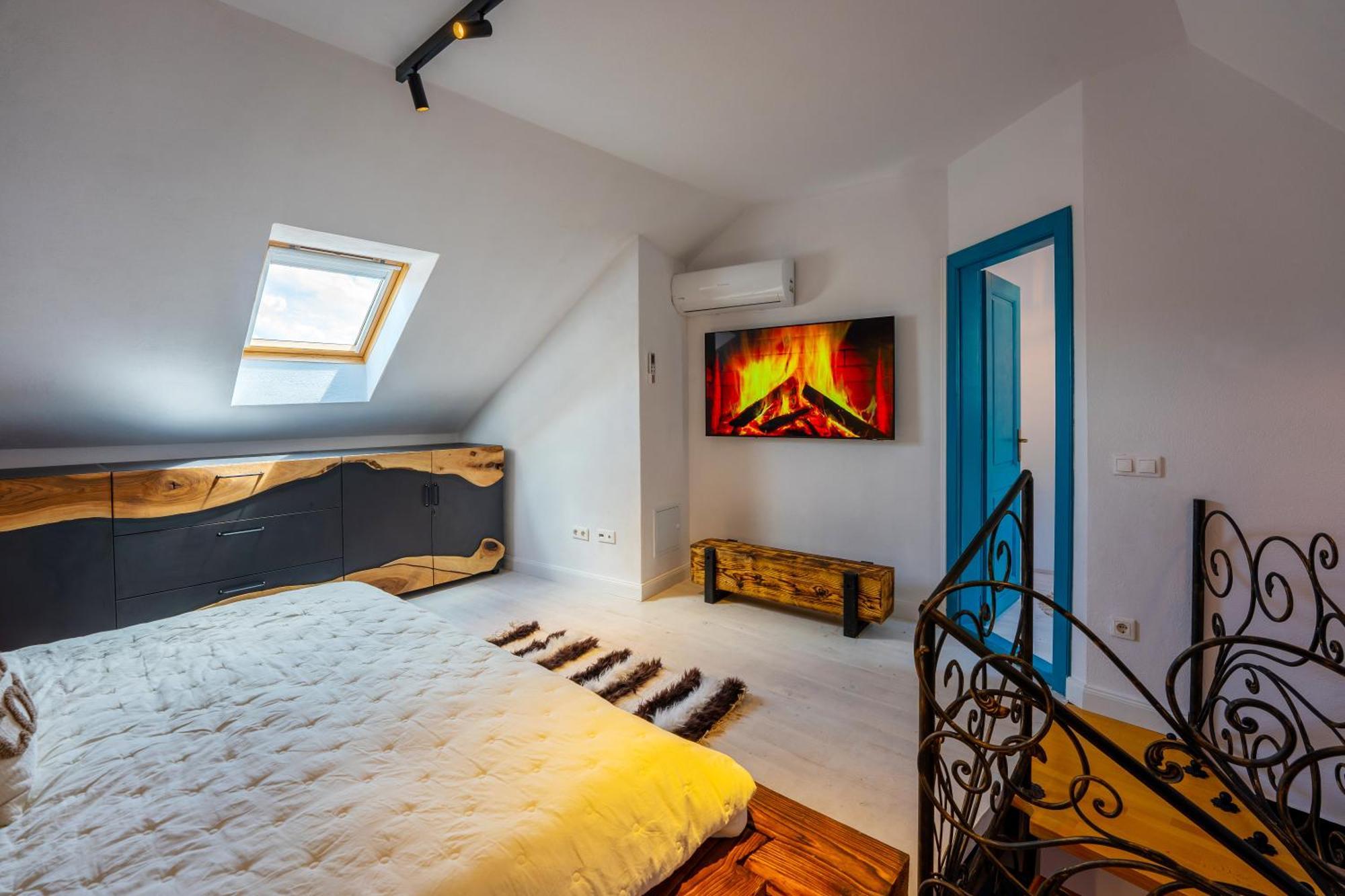 Casa Albastra By Casa Otto Apartment Sighisoara Bagian luar foto