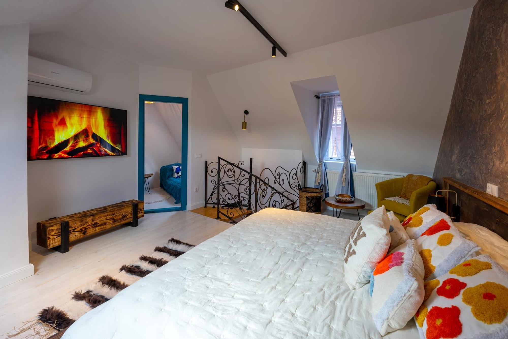 Casa Albastra By Casa Otto Apartment Sighisoara Bagian luar foto